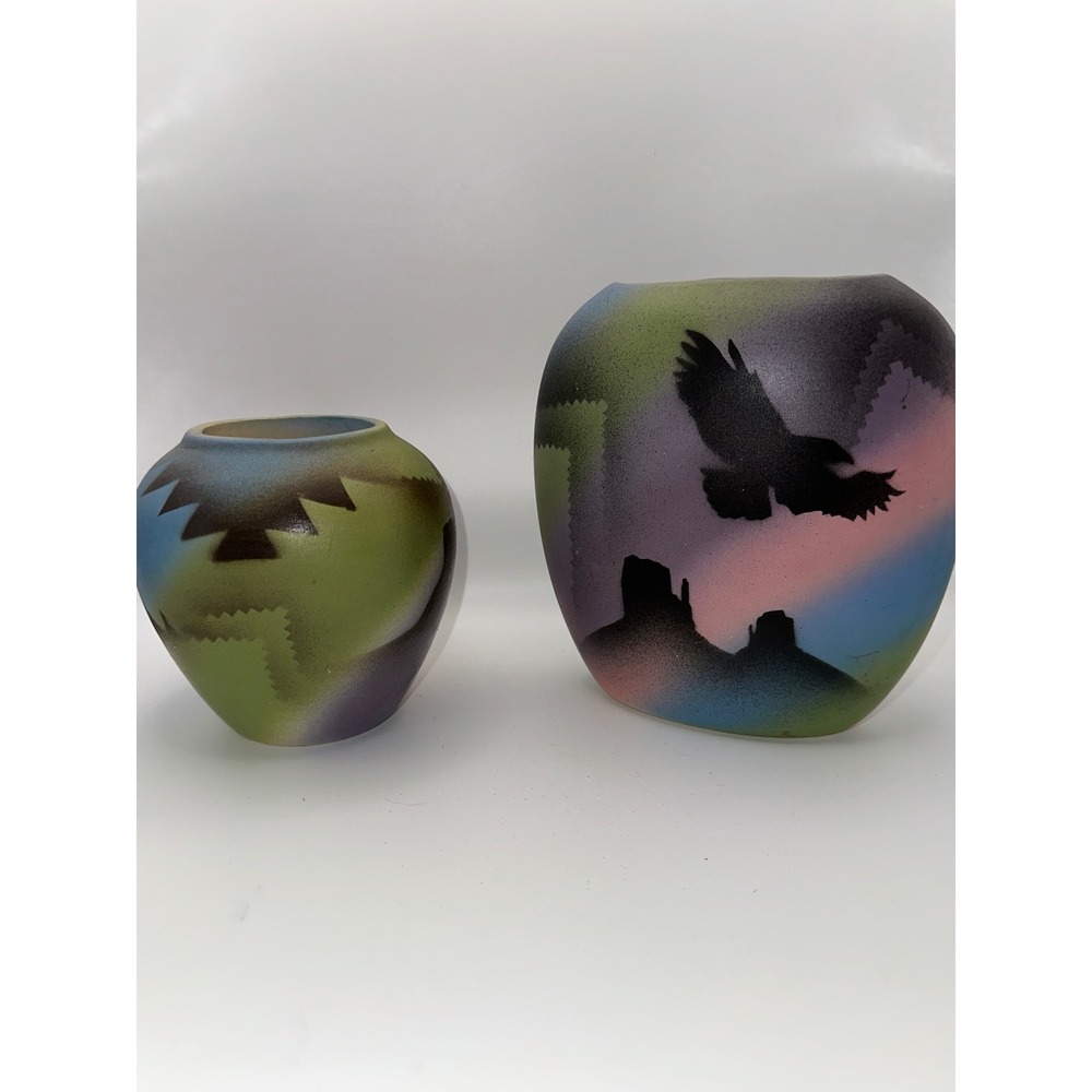 D Ben Signed 1995 Southwestern Pottery Set 2 Eagle Desert Airbrush Ceramic Vases - Picture 2 of 11